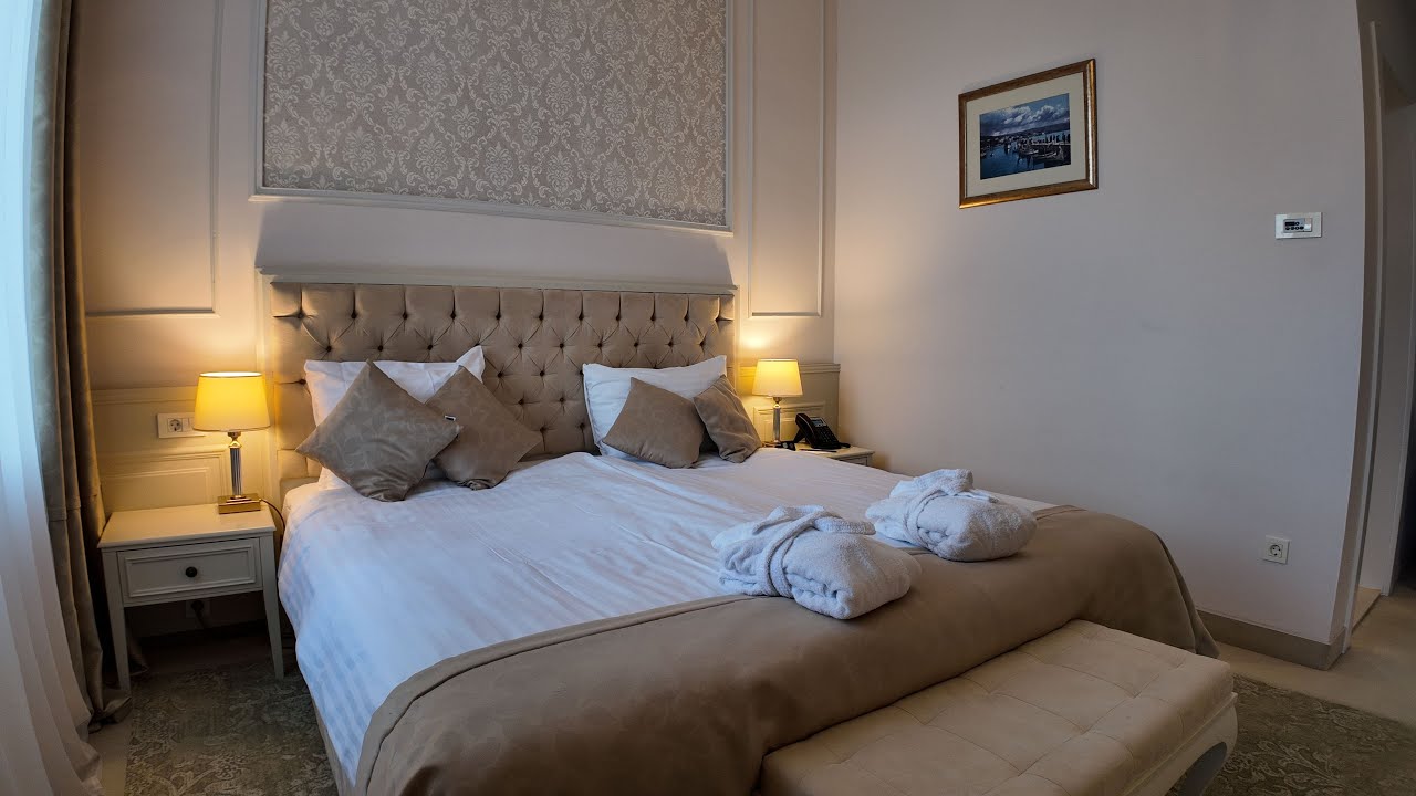 Hotel Palace Bellevue - Superior Double Room with Balcony and Sea View [Room Tour]