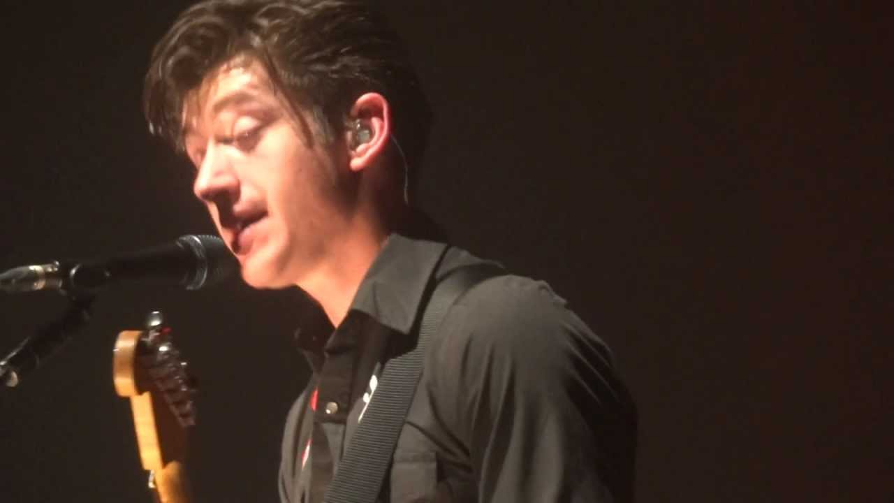 Arctic Monkeys - When The Sun Goes Down - Live @ l'Olympia - 03-02-2012