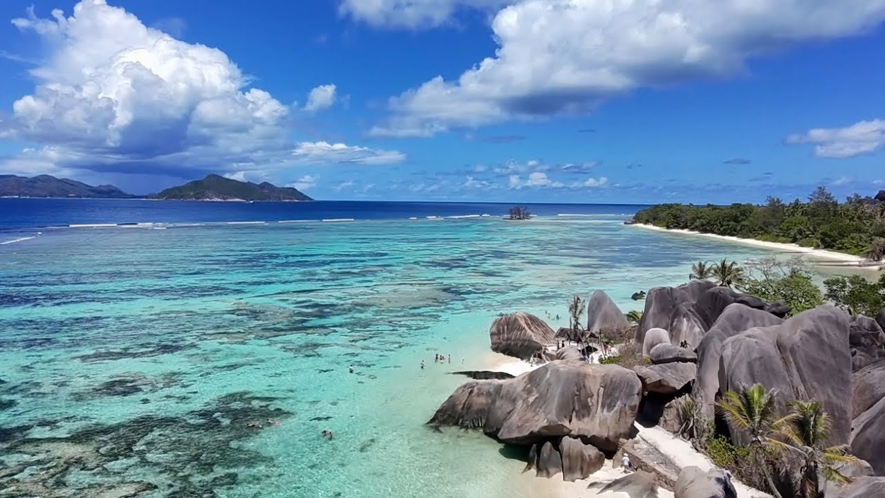 Seychelles 🇸🇨 Day 3 Travel Vlog| Island Hopping in Paradise 🌴