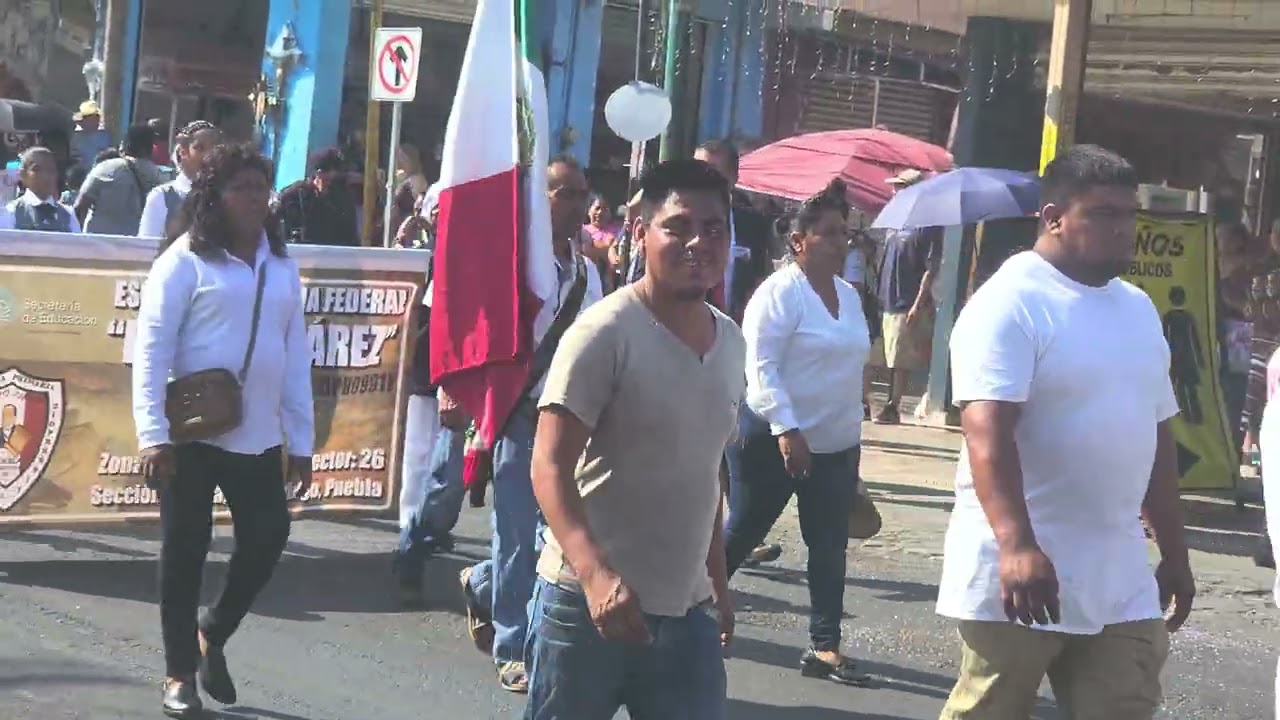 Desfile 5 de mayo 2025 Tehuitzingo pue p1