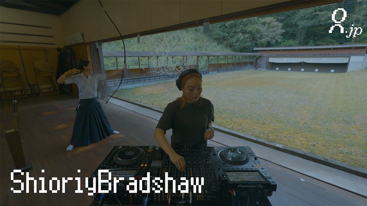 focus mix with Japanese archer (Kyudo) l ShioriyBradshaw l login.jp l techno chill ambient focus