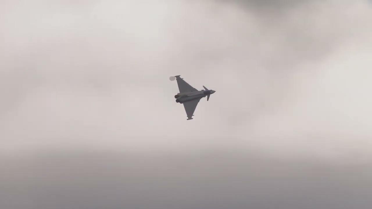 Spanish airforce T.16 tyfon Display at Fairford in MSFS2024, part 1/2