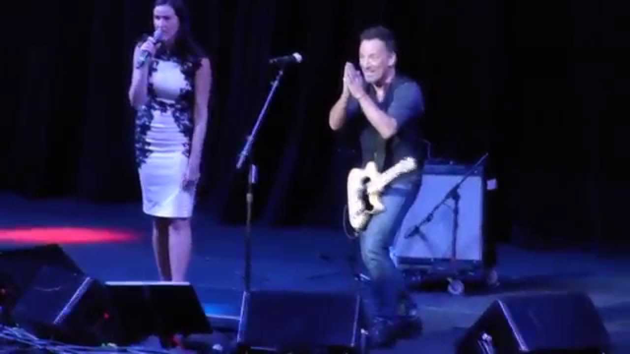 Bruce Springsteen - Bruce Guitar Auction - Stand Up For Heroes MSG 11-5-2014