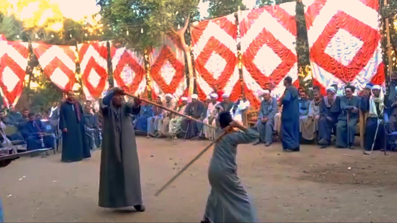 شاهدوا معجزة تحطيب الطفل الصغير 👌☠️