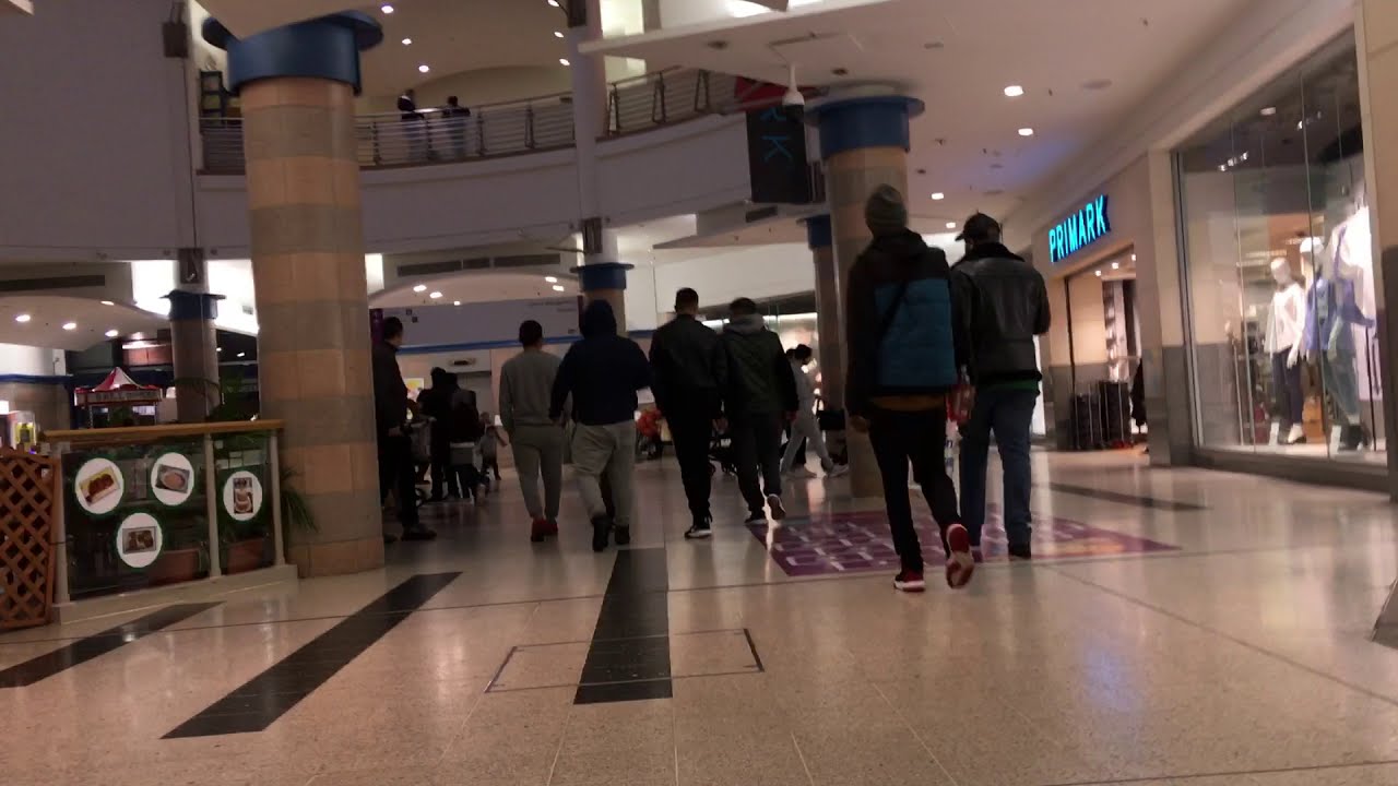 Queensmere Observatory Shopping Centre, Slough - walkthrough, January 2020