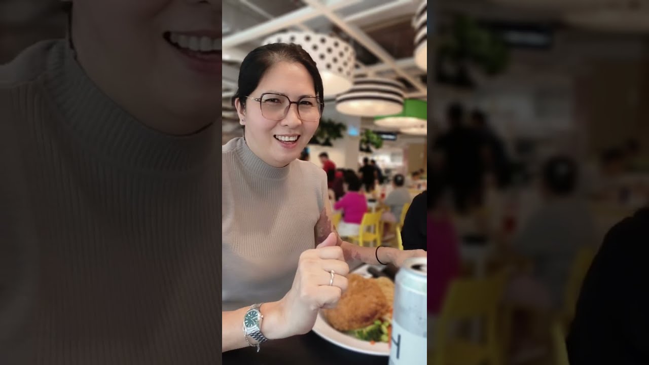 Обед в IKEA и гала-вечер с другом.