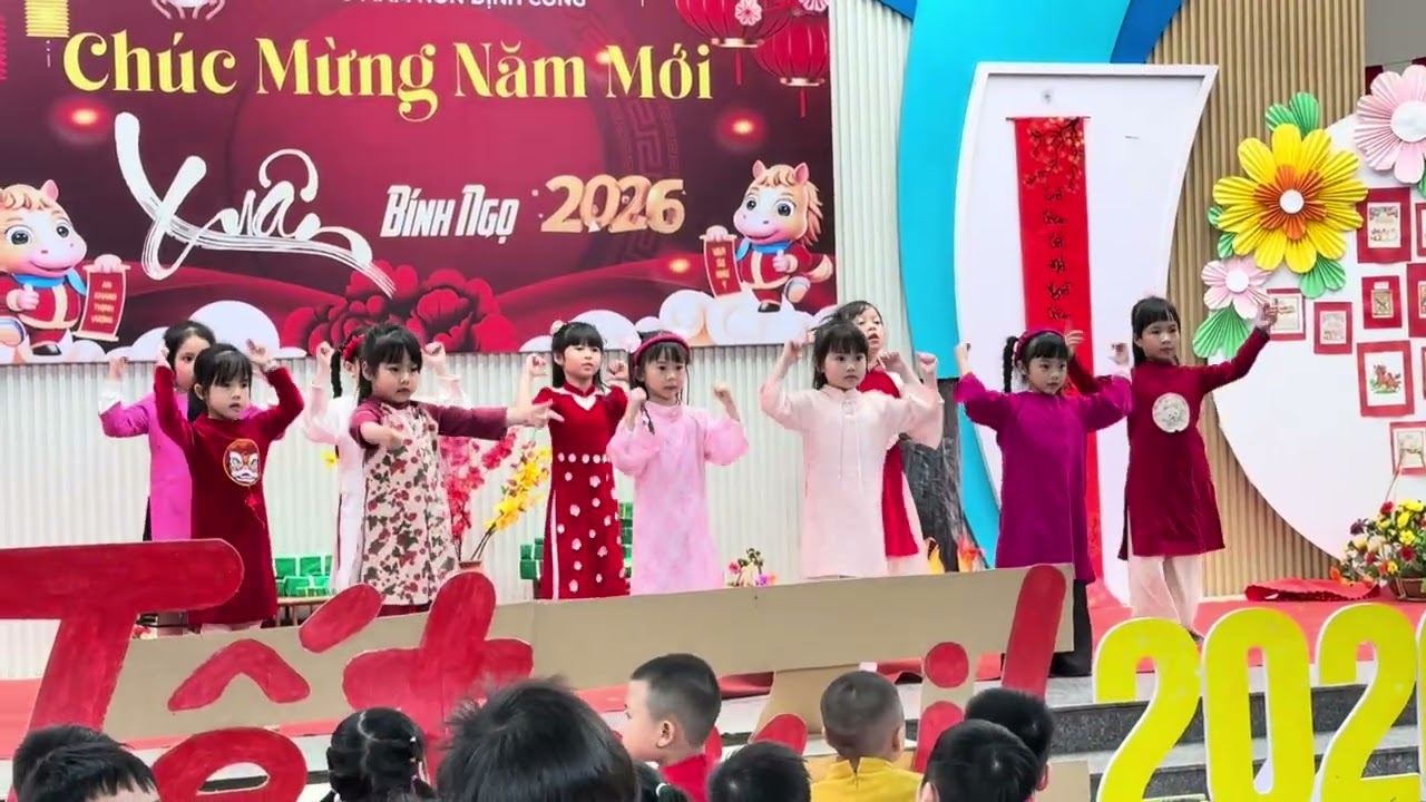 Tết nhà mình- lớp A4