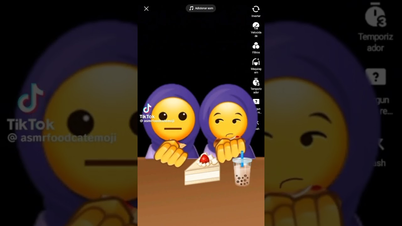 emoji cats moments