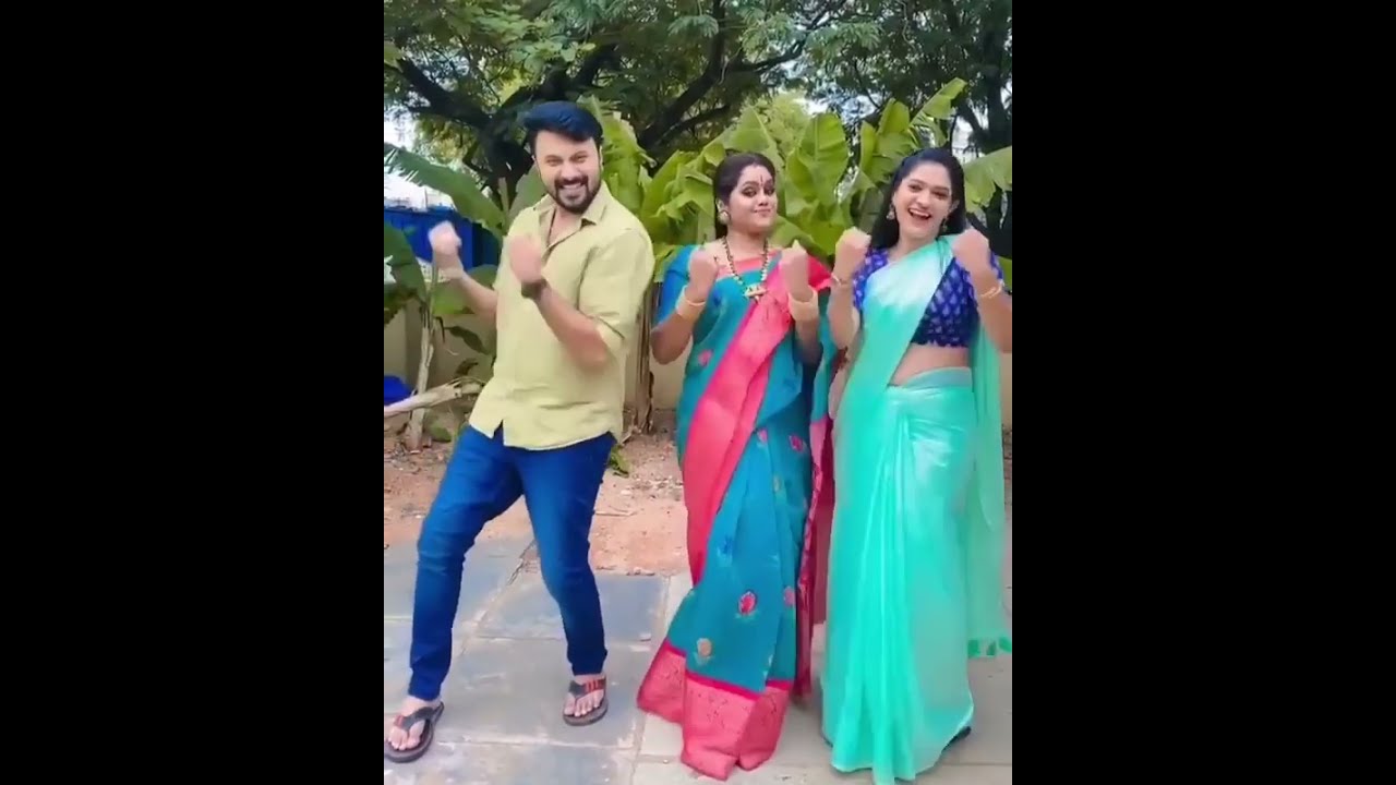 Fun on sets of #Intiguttu serial Kalyani , Sourya and Damayanthi | #zeetelugu #shorts
