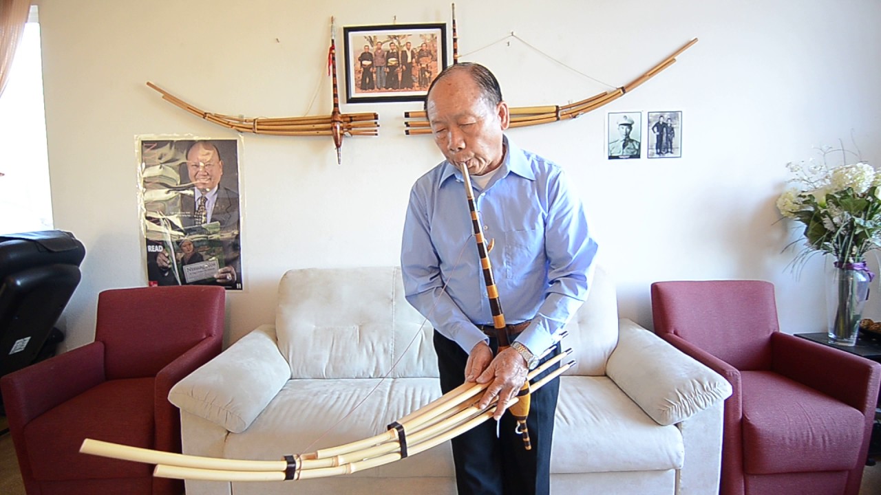 Qeej Ib Tag Hmo - Nyiaj Pov Xyooj