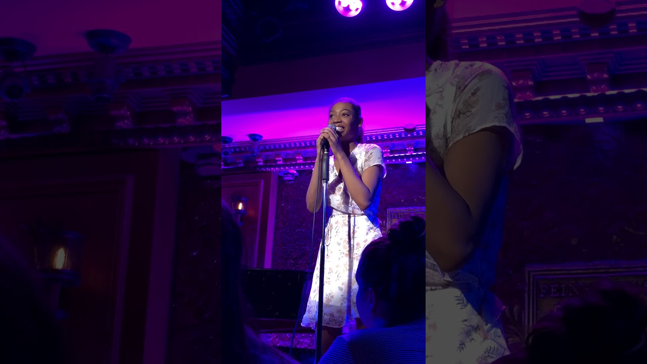 Hailey Kilgore singing 