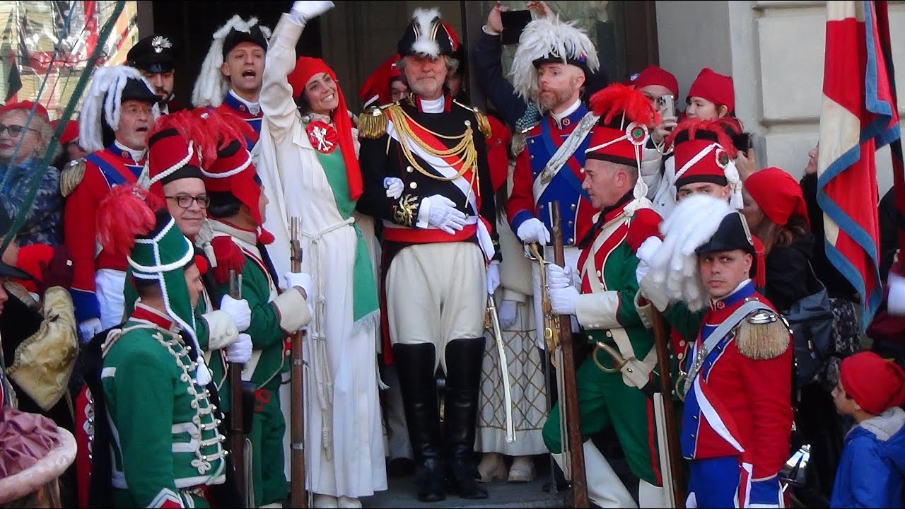 Gran Carnevale di Ivrea, 1a P., Pifferi di Ivrea, uscita Mugnaia e Generale