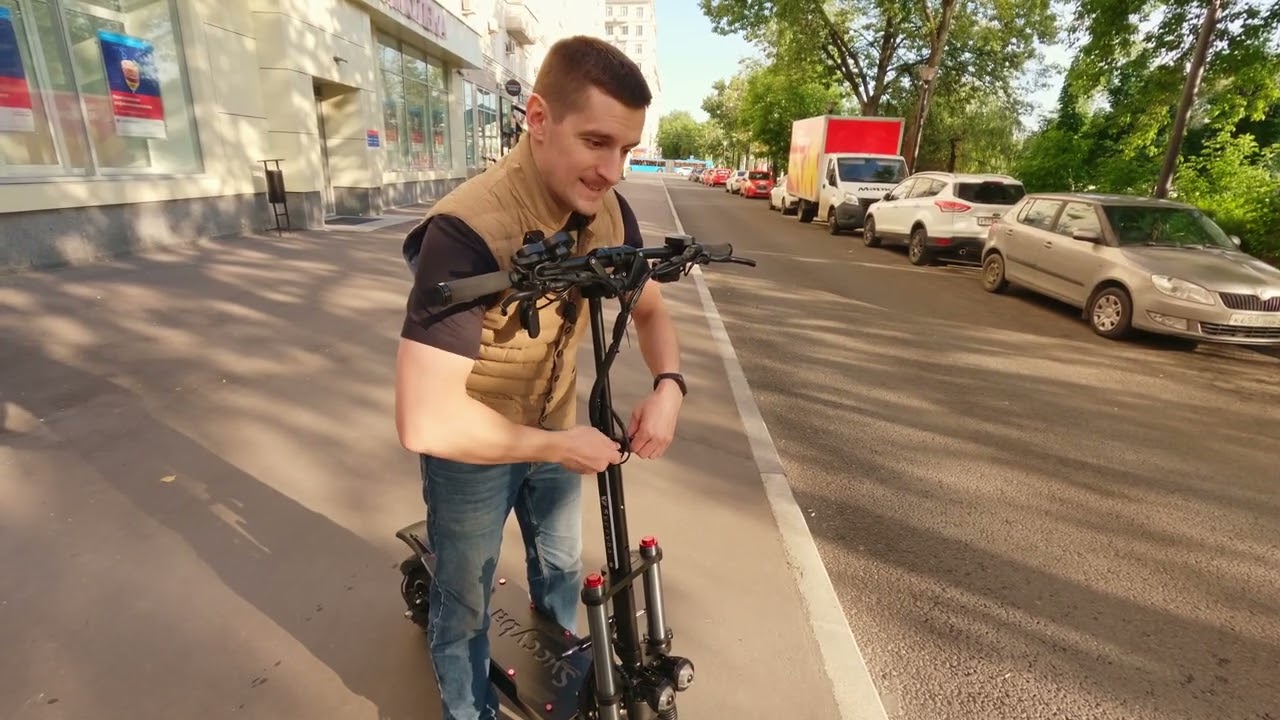 Обзор и тест-драйв Syccyba R11 Mini — Полноприводный монстр с мягкой подвеской и демпфером