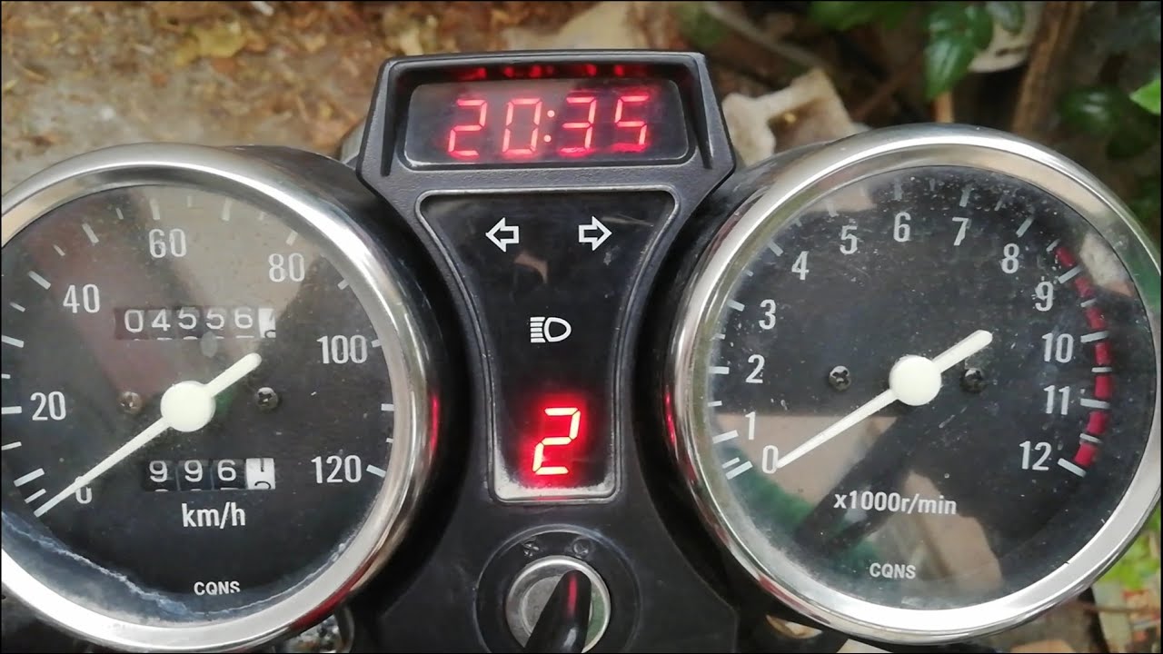 Kuba Dragon 50 Motorsiklete Saat, Yağ Sıcaklığı ve Akü Gerilim Modülü Yalma.