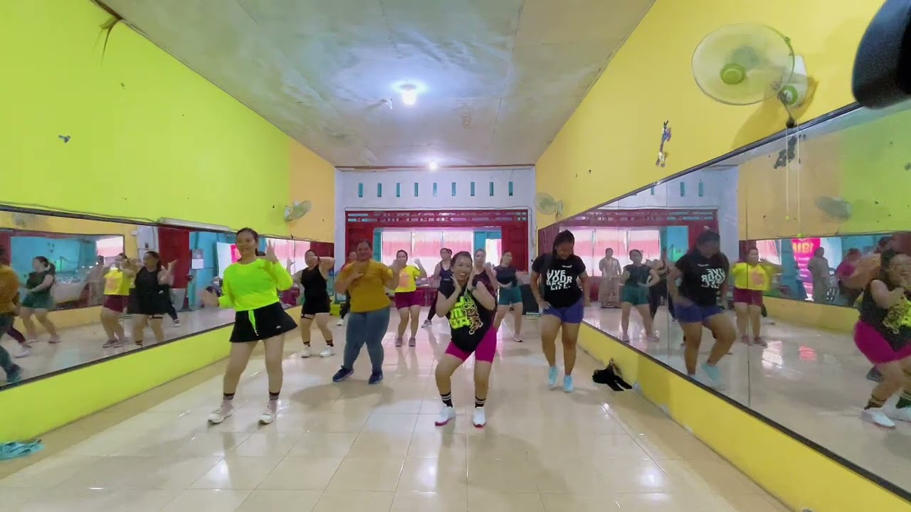Baila con la ola//zumbahappy//zinyulin