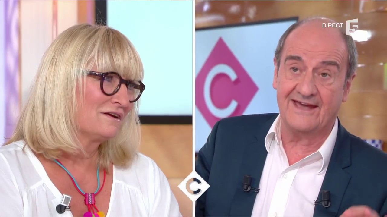 L'inimitable Christine Bravo - C à Vous - 04/10/2017