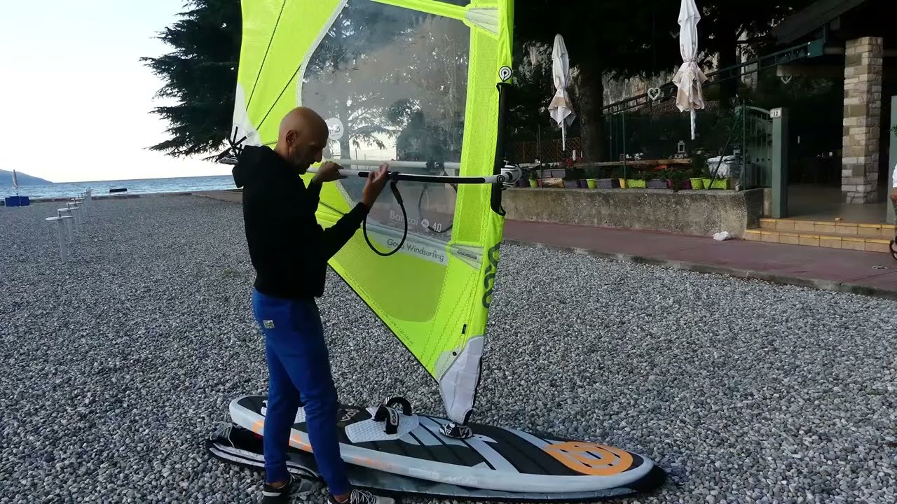 Windsurf: i consigli di Simone Grezzi per eseguire la Hely tack