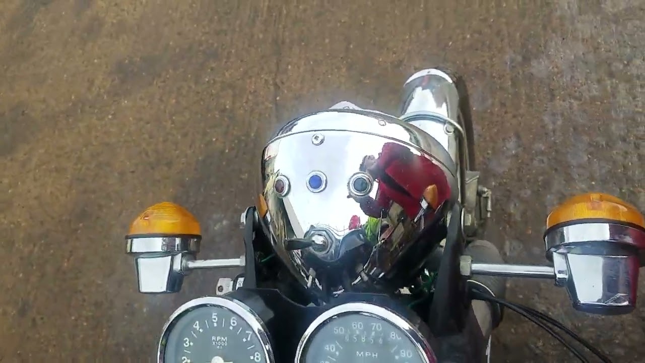 1974 Triumph Daytona T100R 500cc at Andy Tiernans #09439TRI