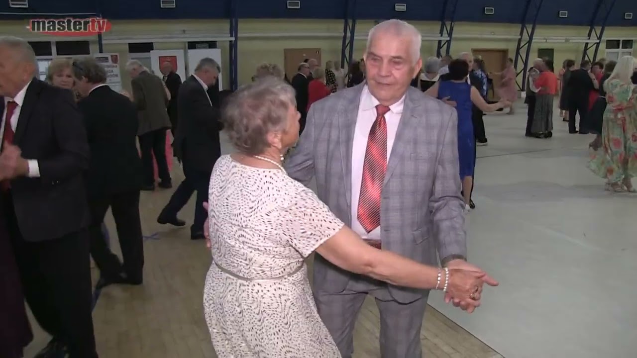 MASTER TV ŁUK&Oacute;W - Potańc&oacute;wka łukowskich senior&oacute;w zorganizowana przez CUS