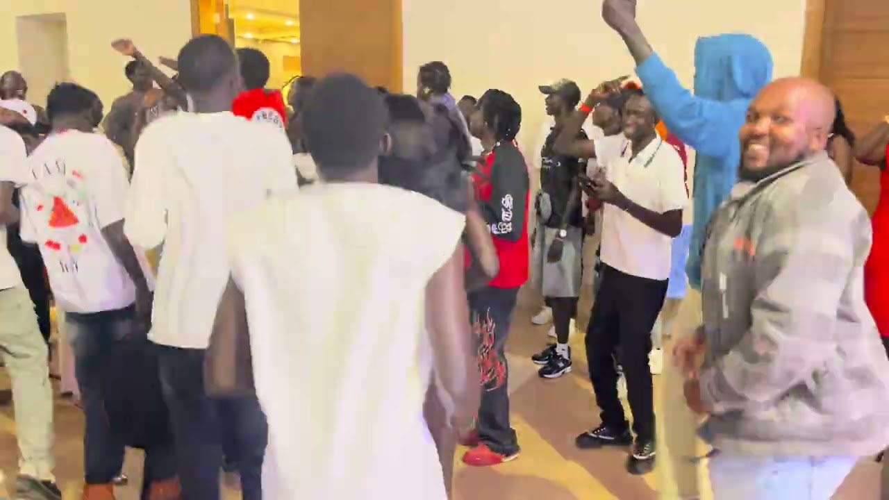 Arizona JJ performing in Southfield mall 