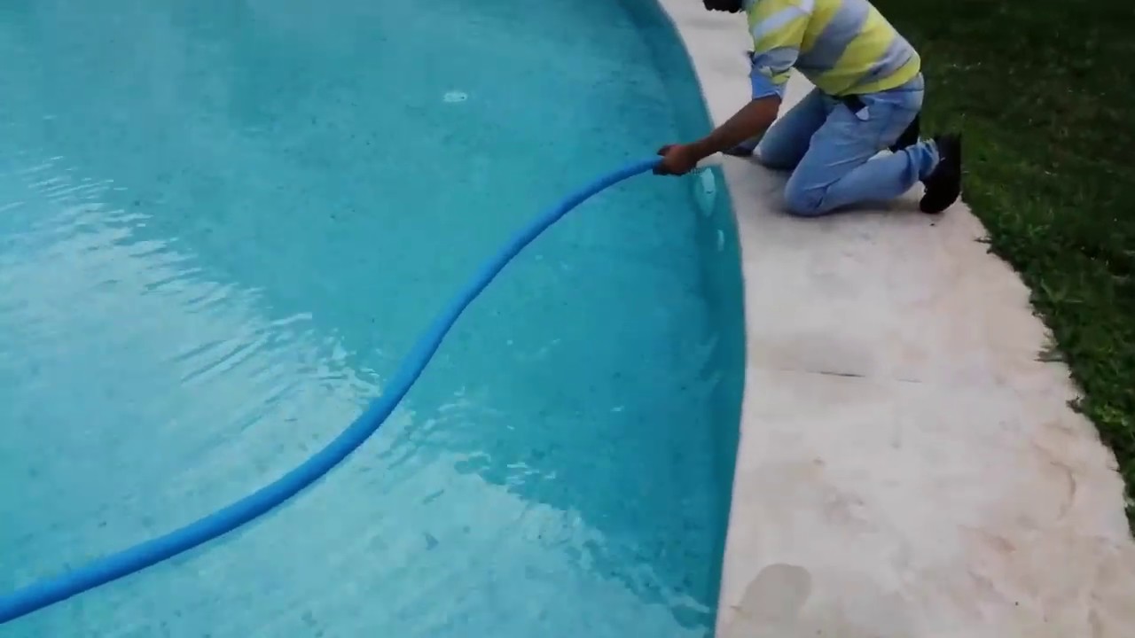 Aspirateur de Piscine