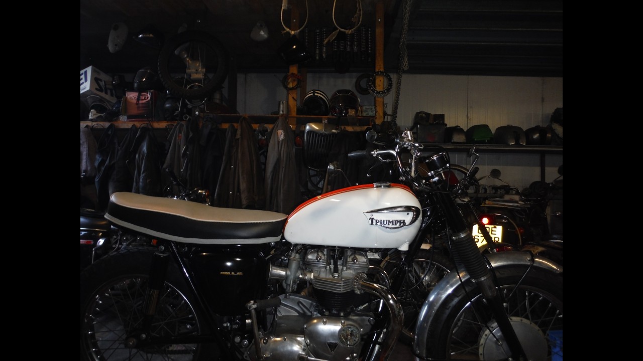 Triumph T120TT - Несколько успешных запусков на горячую после устранения проблемы с запуском на г...