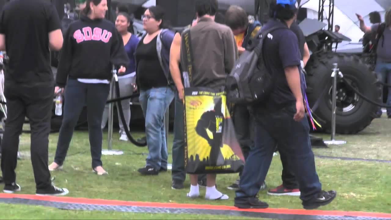 Day 1 of San Diego Comic Con 2012 w/ Kootra
