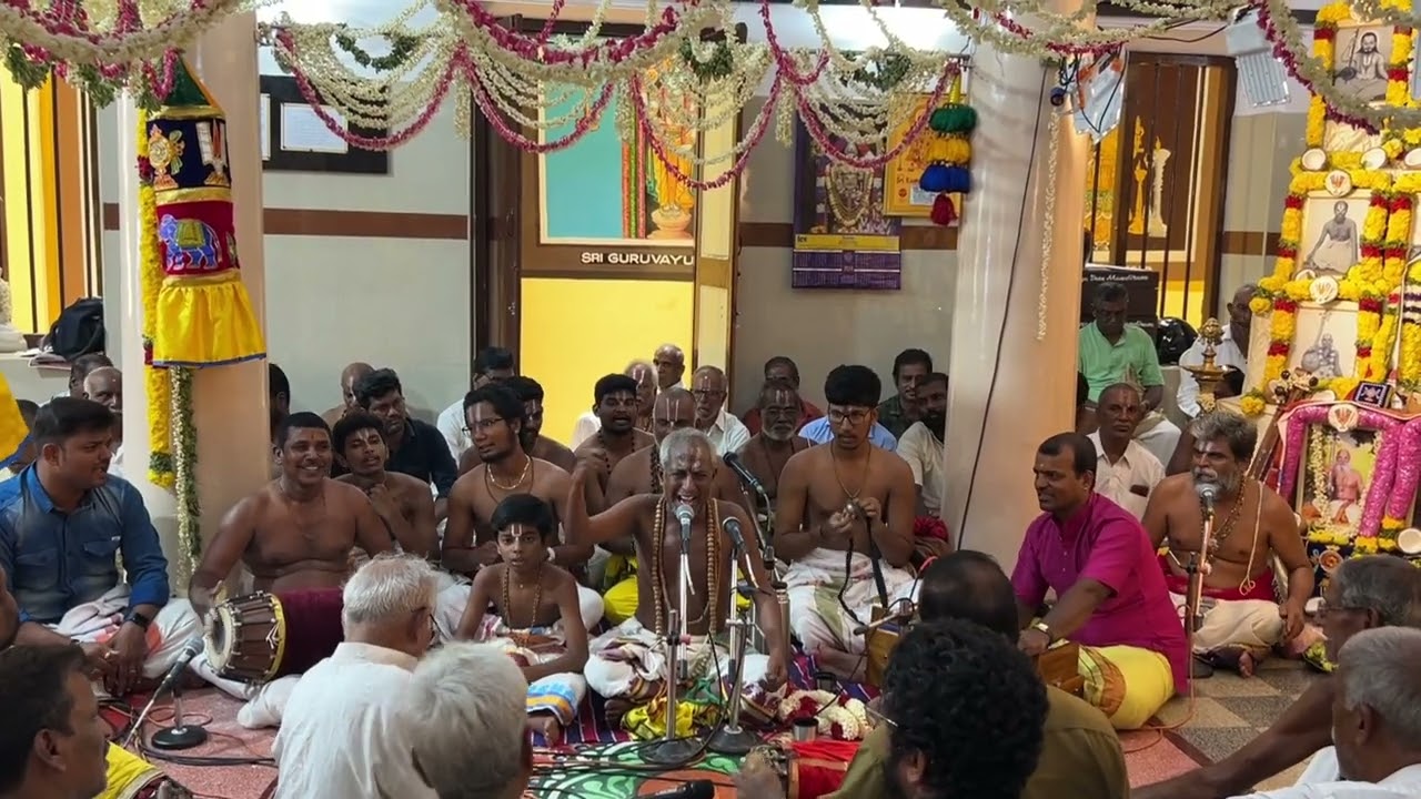 KASTHURI THILAKAM SLOKAM - DEVAKI NANDHANA NANDHA MUKUNTHA