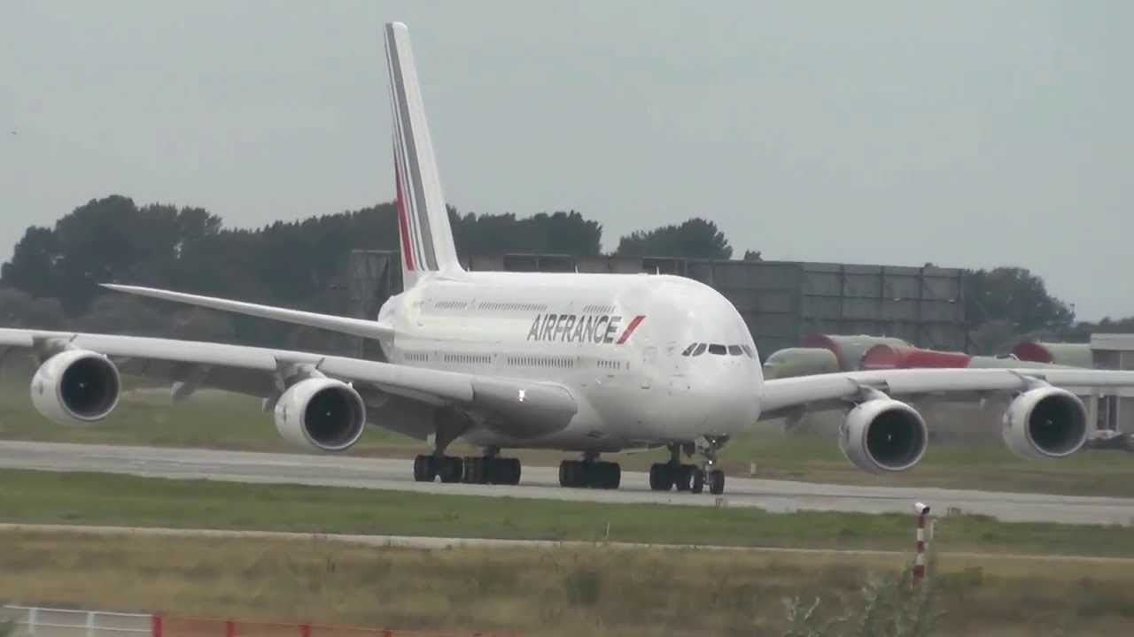 Airbus A380 Air France takeoff/landing Hamburg Finkenwerder F-HPJI