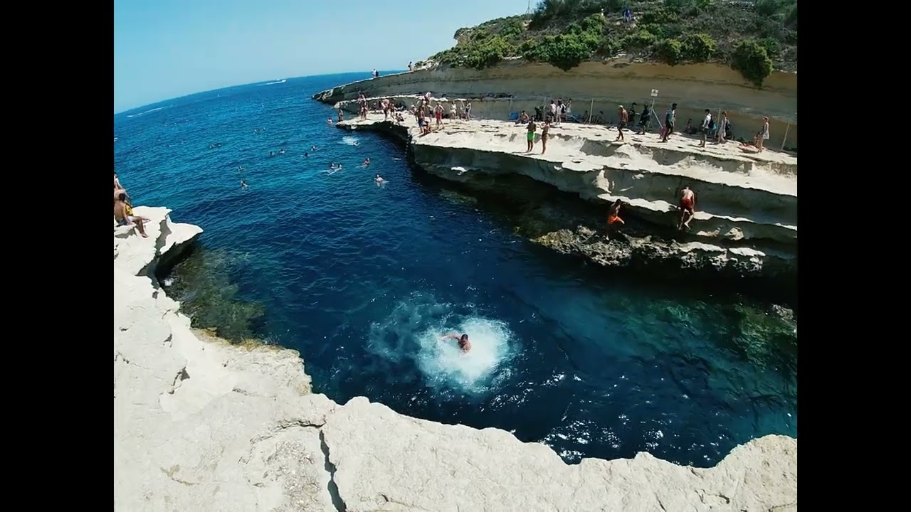 Malta | Saint Peter's Pool Jumping | Cafe der Malta Club | Golden Bay | Comino Blue Lagoon