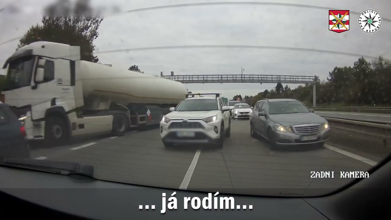DOPROVOD NAST&Aacute;VAJ&Iacute;C&Iacute;CH RODIČŮ DO PORODNICE