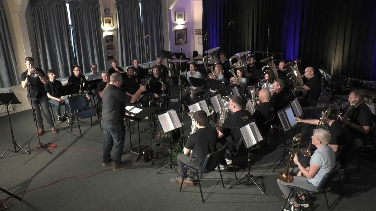 The Fairey Band featuring Kyle Lawson - La Napolitaine by Böhme