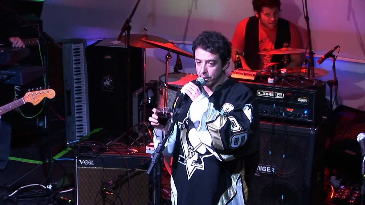 DVE Mario sings - Douchebag Jagr