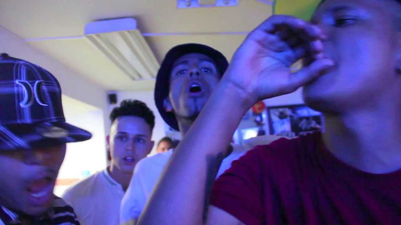Sr Mulato Pr&oacute;ximamente  Video Clip Botella de licor