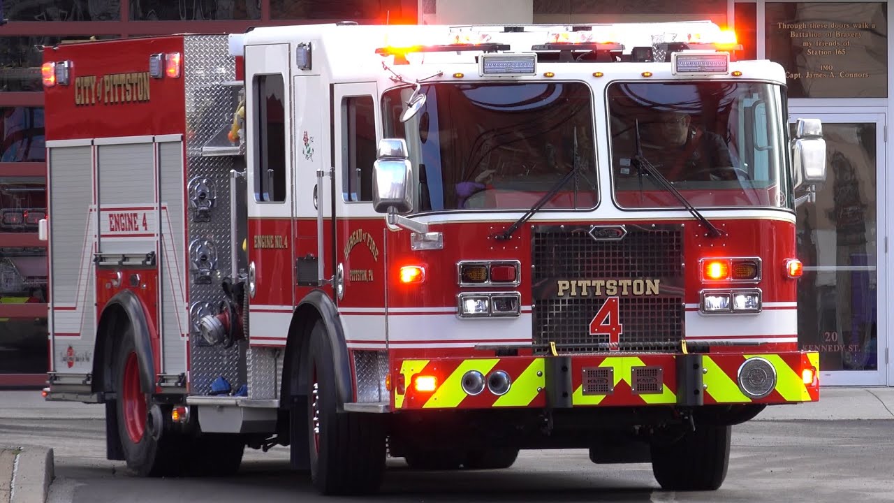 Pittston City Bureau of Fire Engine 4 Responding 