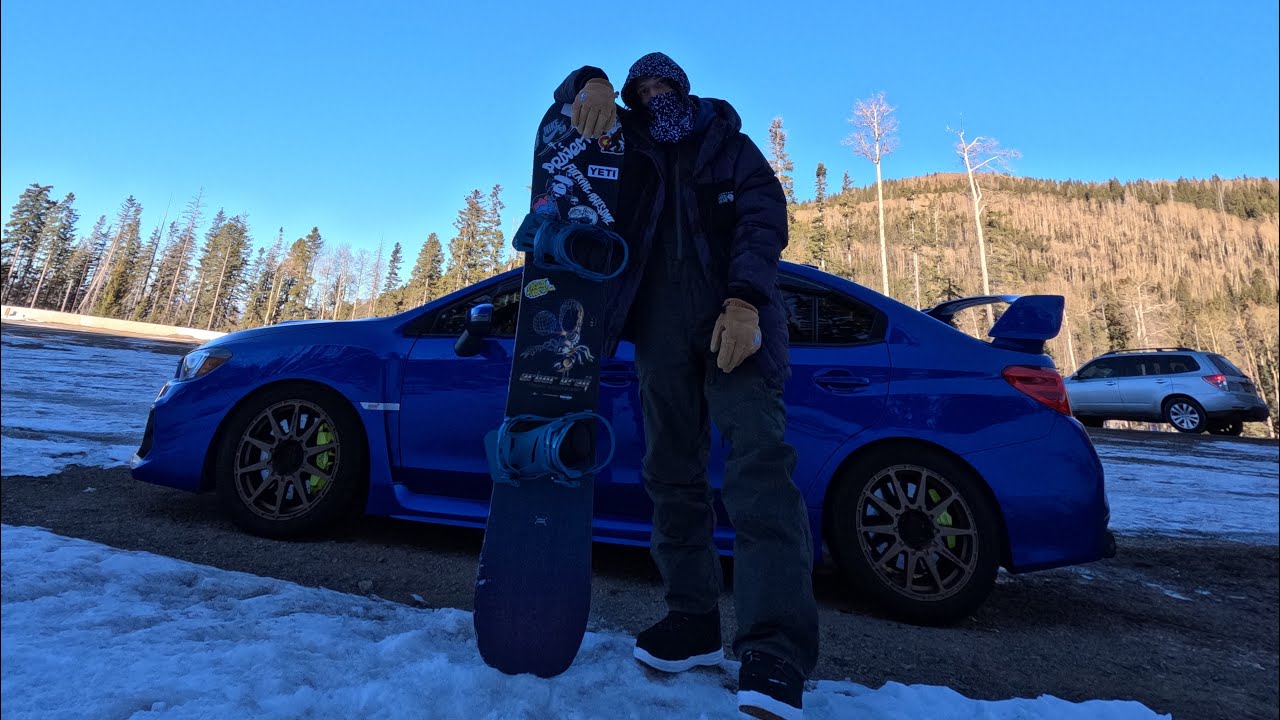 Solo snowboarding session