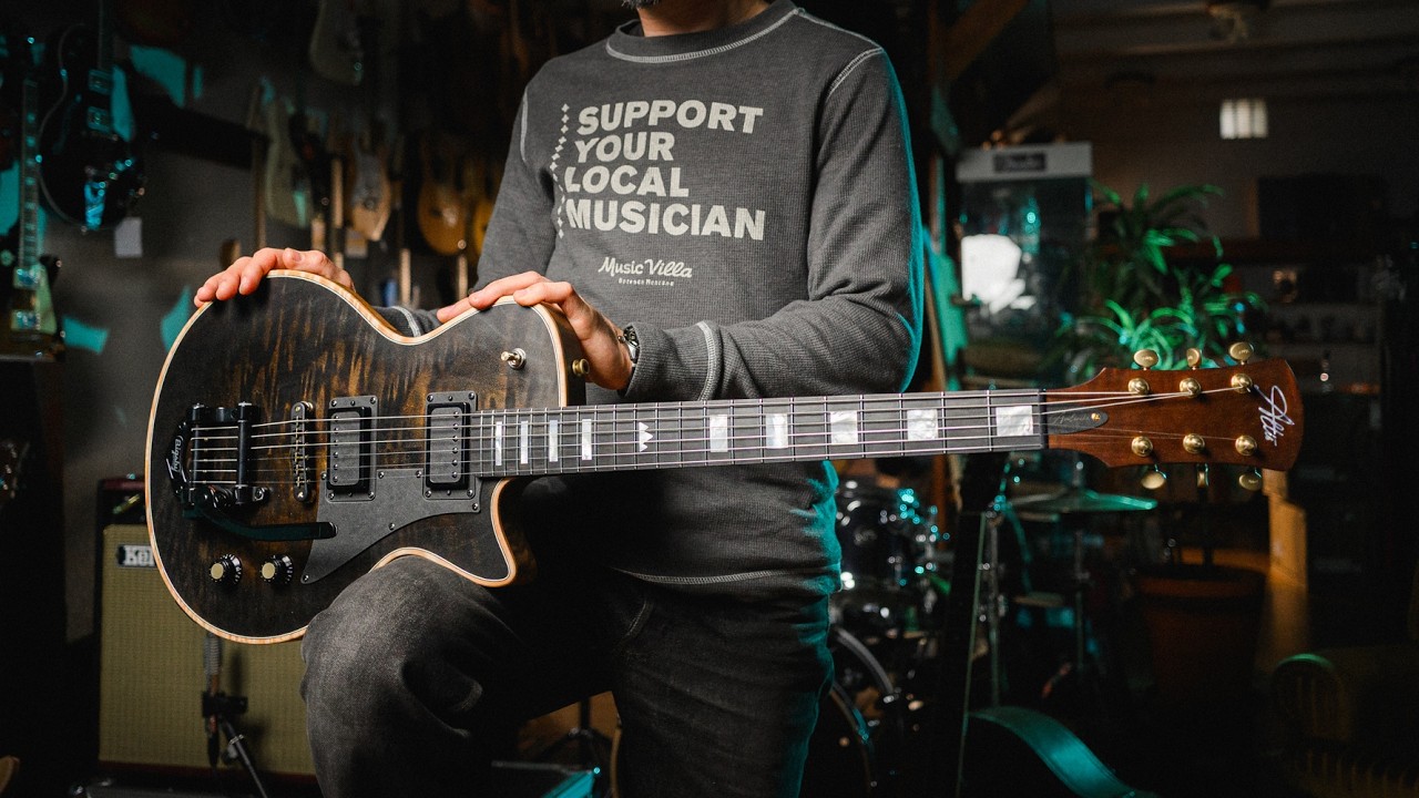 Cette Nouvelle Altis Guitares est un vrai PLAISIR à JOUER !!!