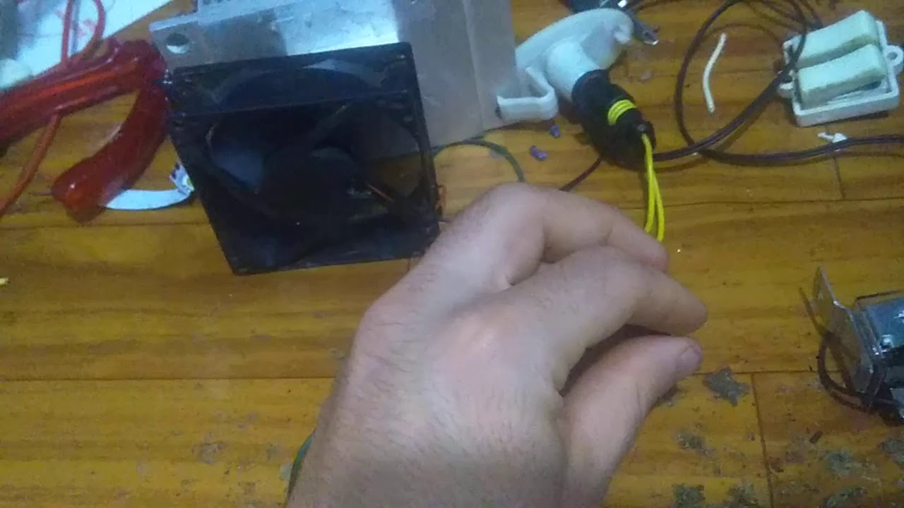 Role ile manuel fan düğmesi bağlantısı. Sonuna kadar izlemezseniz araca zarar verirsiniz.
