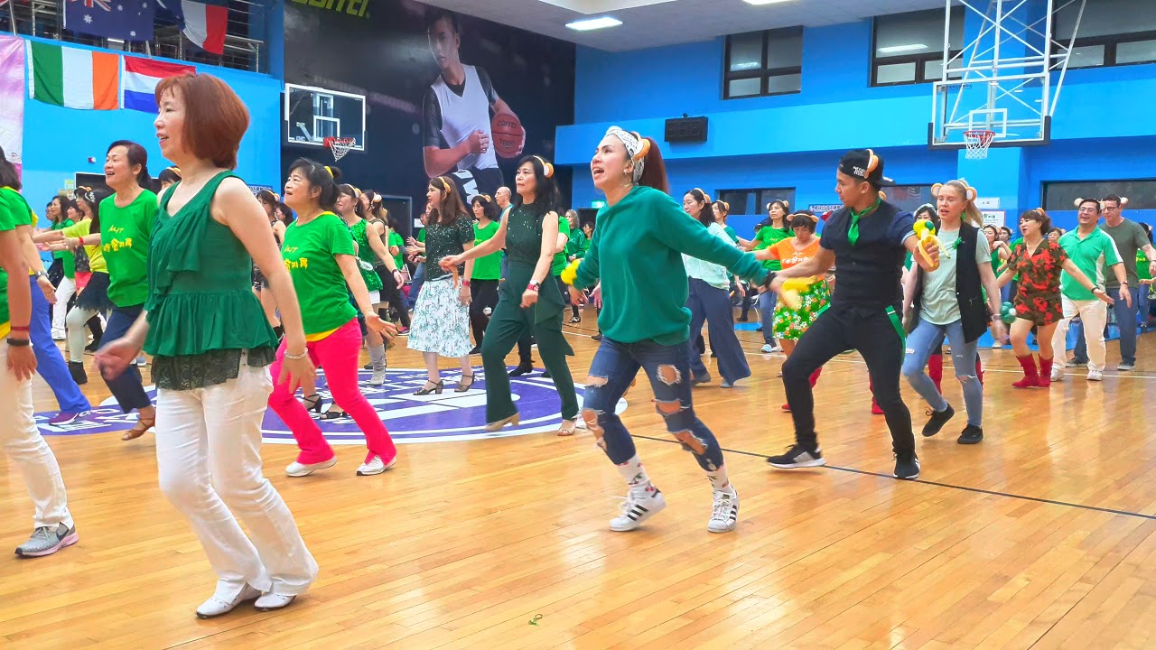 Dance Monkey Dance by  Fiona Murray & Roy Hadisubroto --MIT 2019