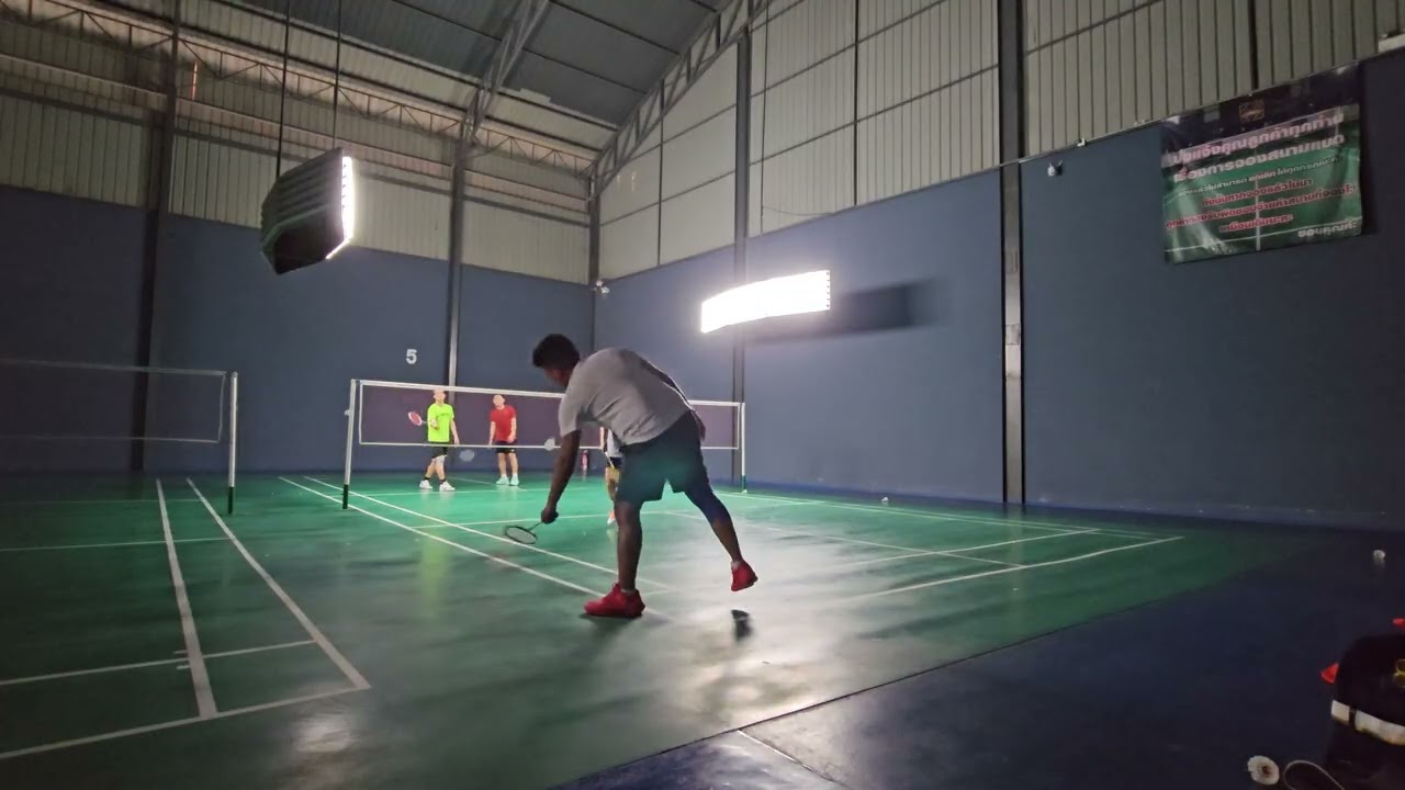 ตีเล่นๆ มิว เจ้แป้ง vs ตาล โค้ช 1