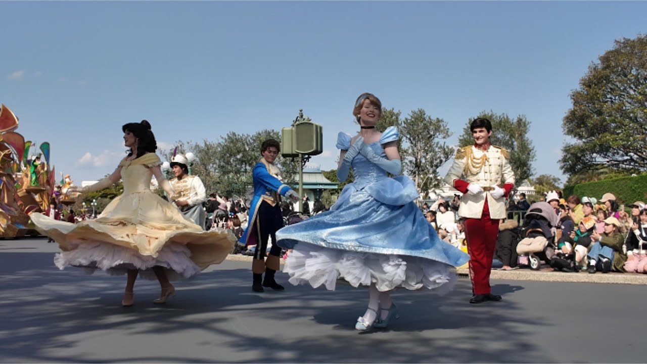 Passei um dia na Tokyo Disneyland… e foi INCRÍVEL!