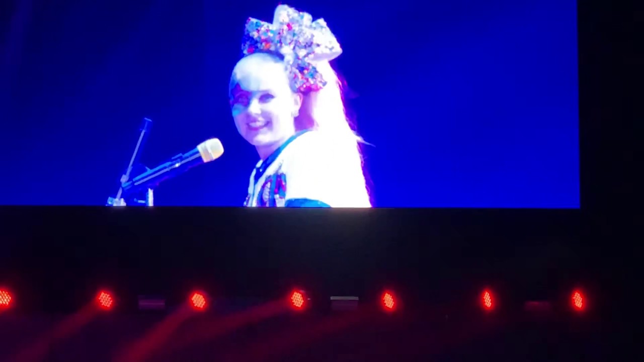 JOJO SIWA DREAM CONCERT - HIGH TOP SHOES - IT’S ONLY GETTING BETTER - #1 U - D.R.E.A.M - SUBSCRIBE