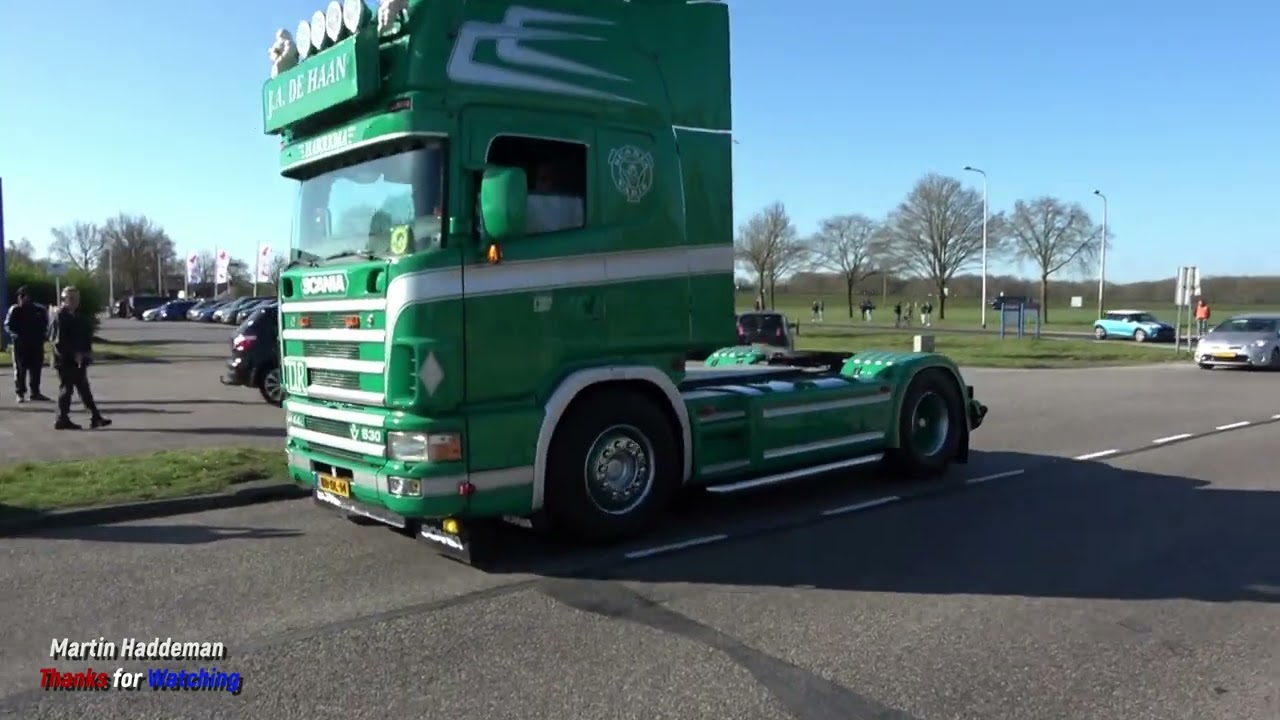 RETRO TOERTOCHT 2025 de aankomst in Bogat nieuw