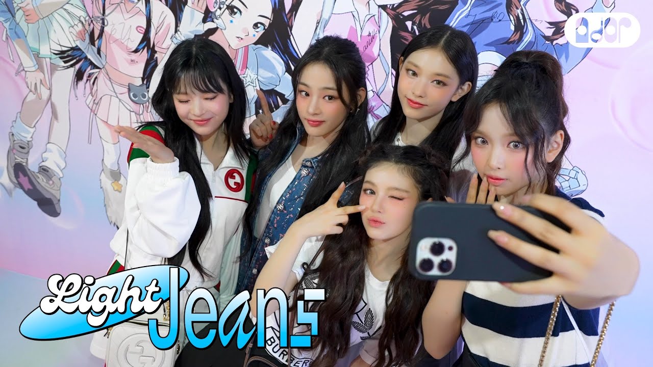 [Light Jeans] Bunnyland Pop-Up Behind | NewJeans