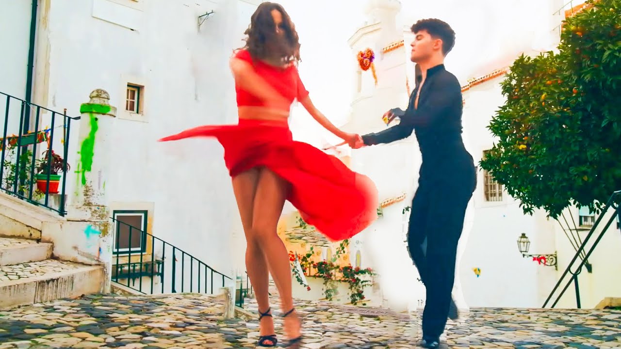 Baila Morena