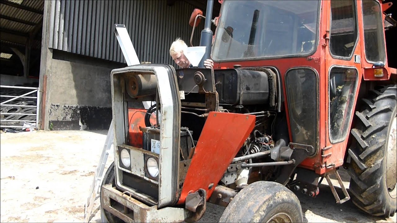 Fitting a new radiator to a Massey Ferguson 265 tractor.Part 2