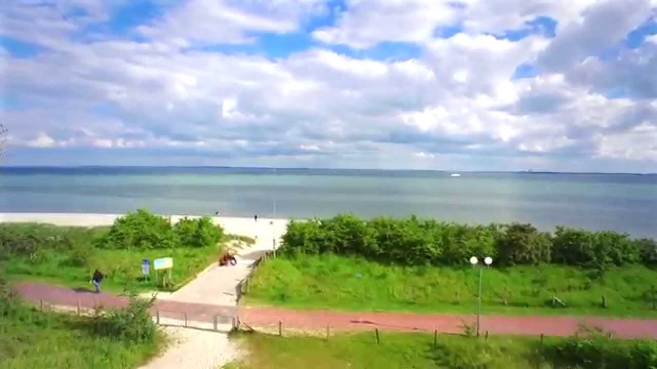 Strandhäuser am Leuchtturm - Ferienhäuser direkt an der Ostsee (2015)