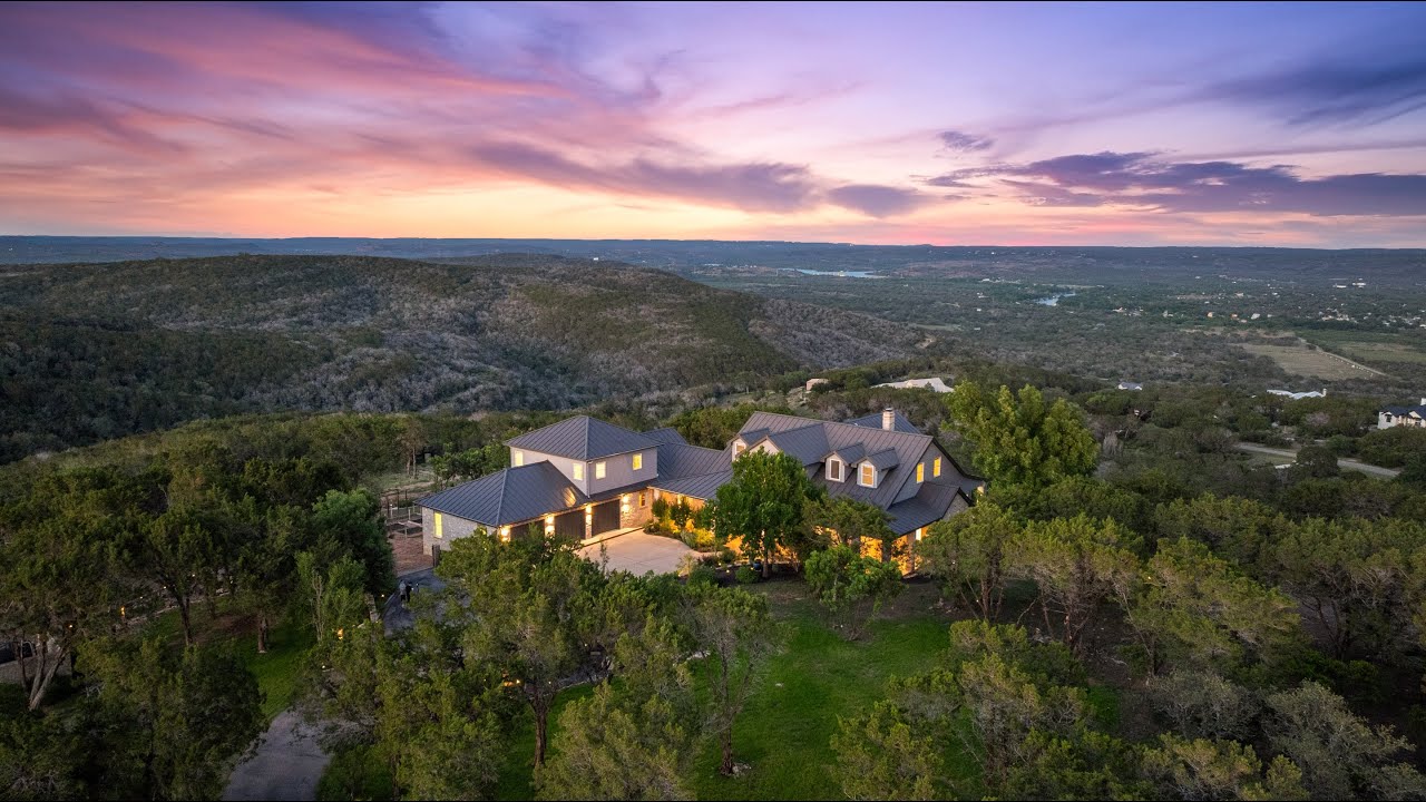 Million Dollar Hill Country Lake Views & Lake LBJ access - Texas