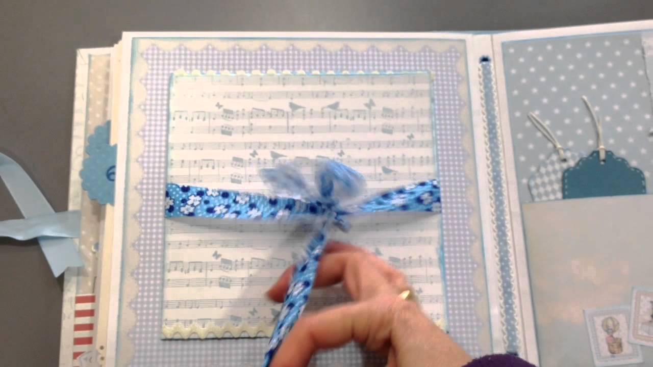 Mini álbum scrapbook baby