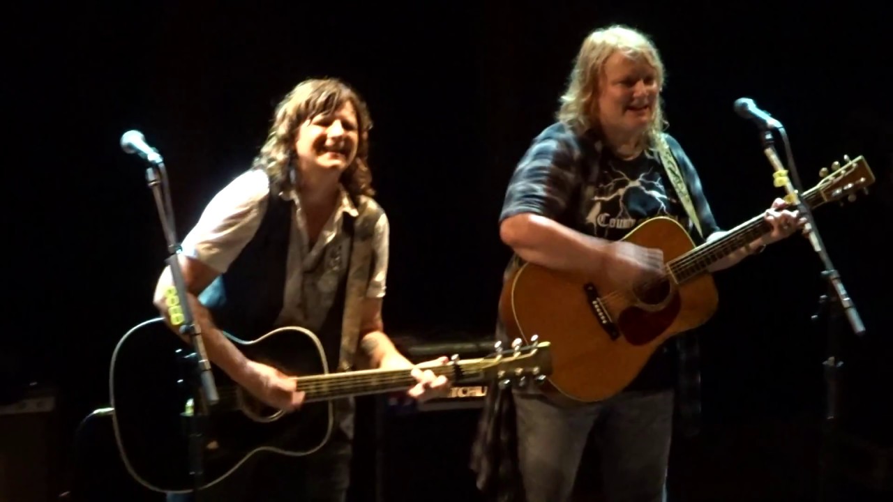 Indigo Girls - Closer to Fine (Live London 29-July-2017)